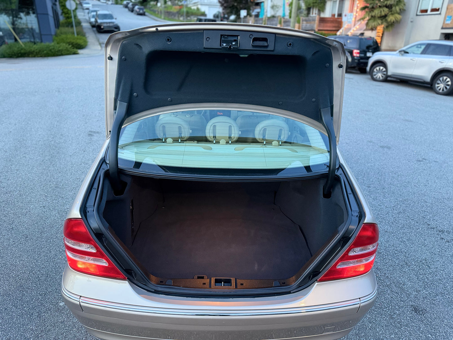 2002 Mercedes-Benz C240 Elegance