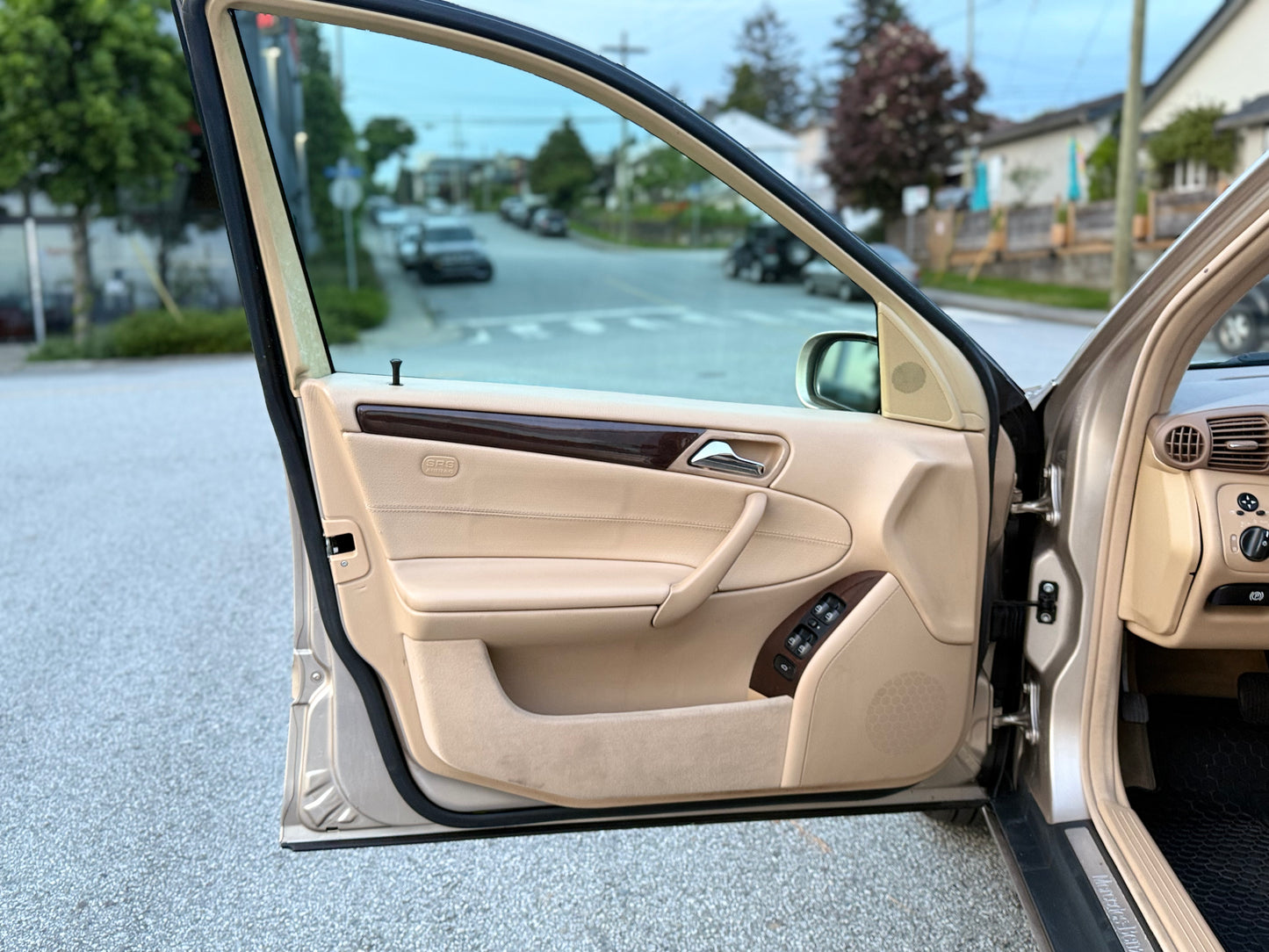 2002 Mercedes-Benz C240 Elegance