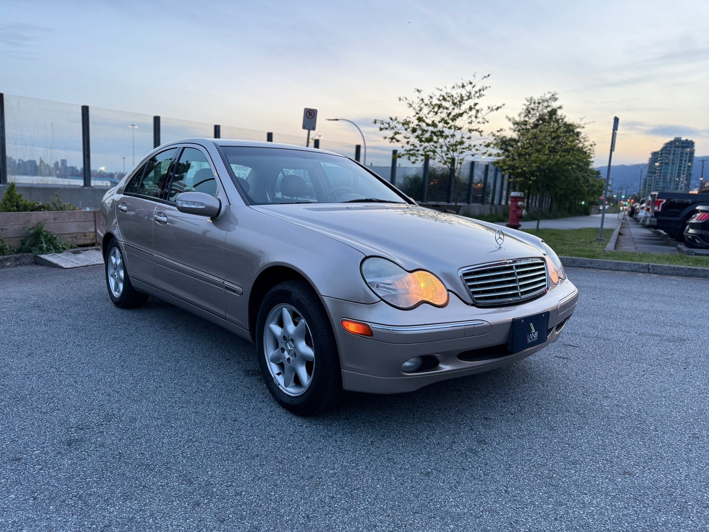 2002 Mercedes-Benz C240 Elegance
