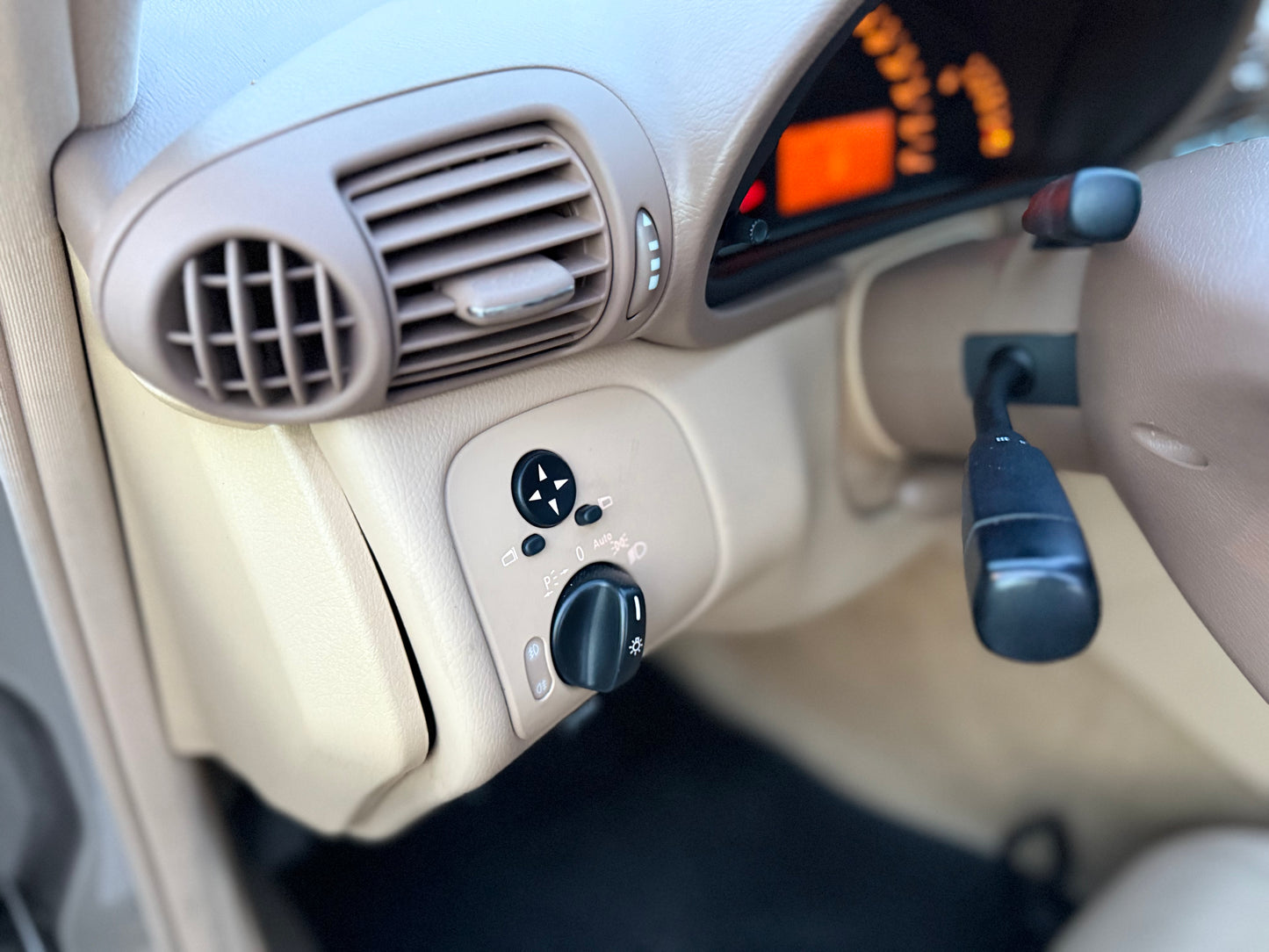 2002 Mercedes-Benz C240 Elegance