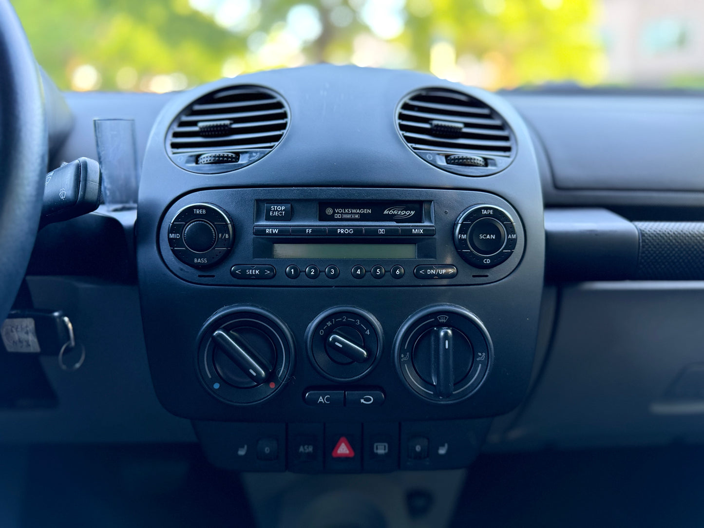 2001 Volkswagen New Beetle GLX