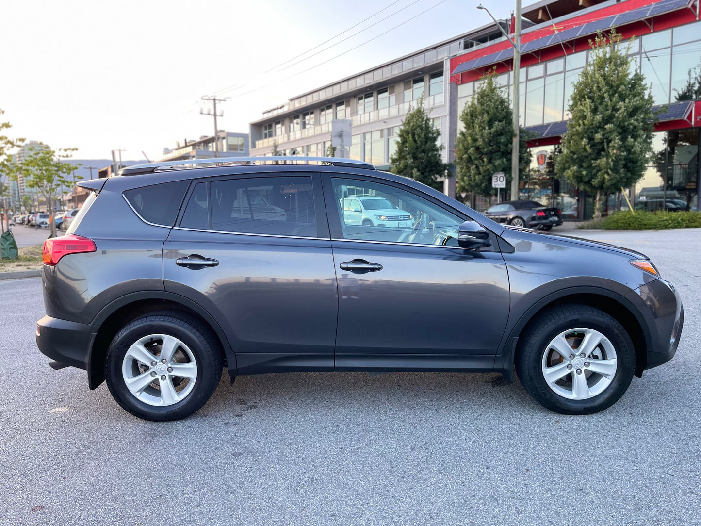 2014 Toyota RAV4 XLE AWD