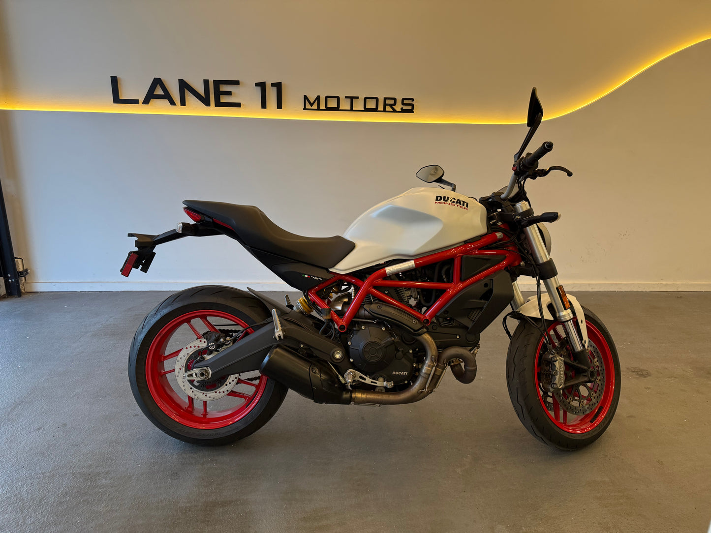 2017 Ducati Monster 797