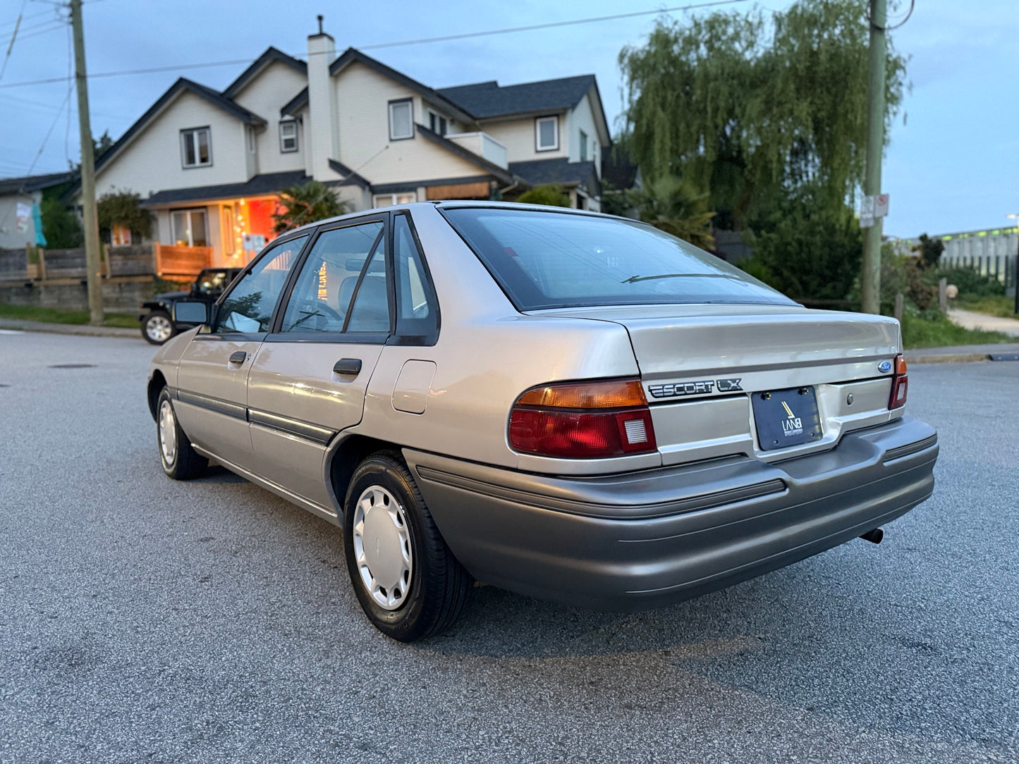 1991 Ford Escort LX