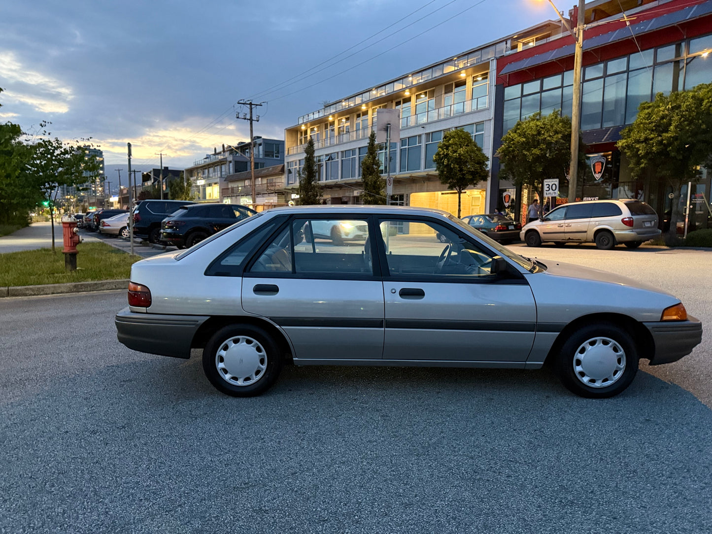 1991 Ford Escort LX