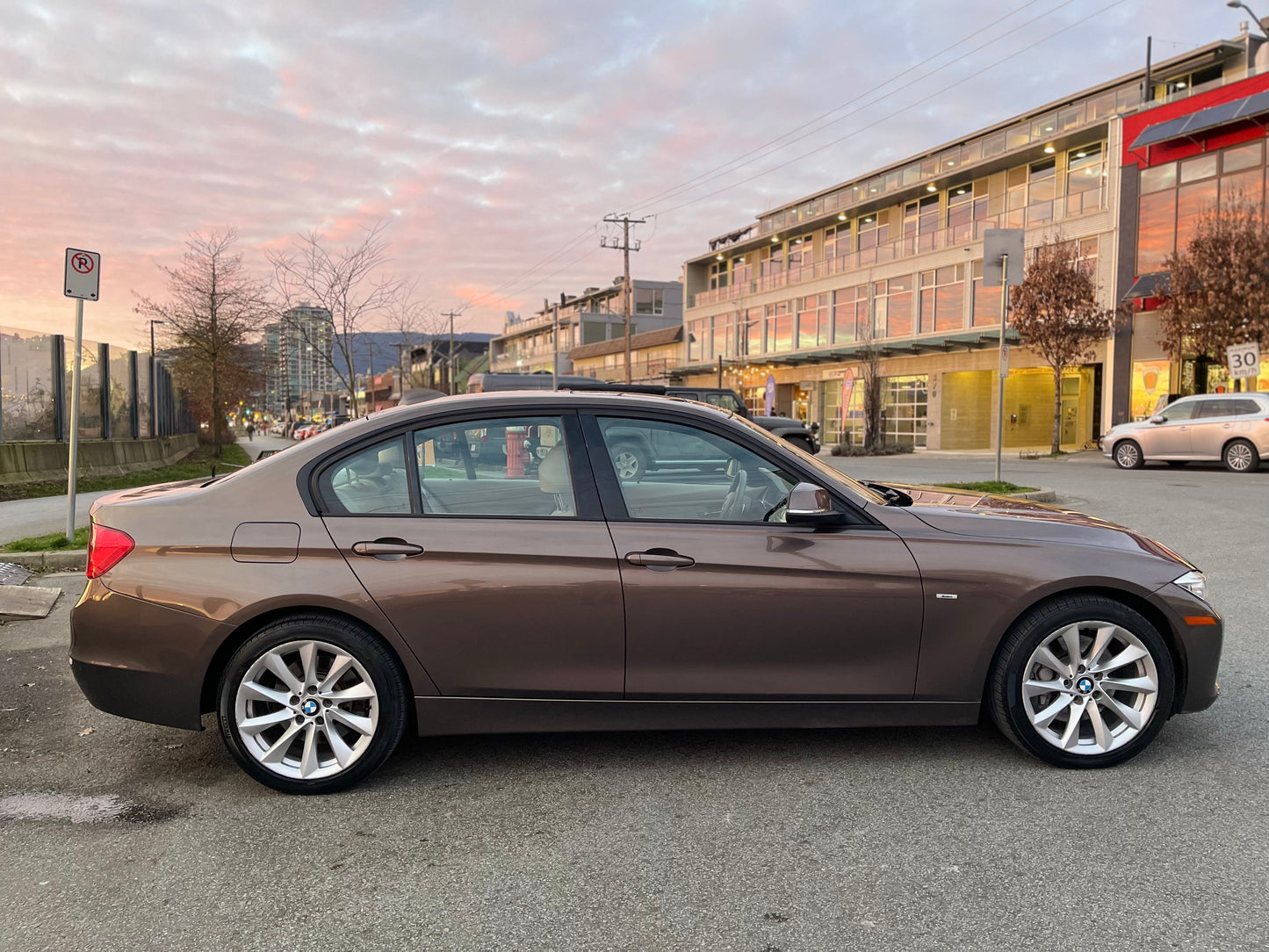 2012 BMW 335i Modern Edition