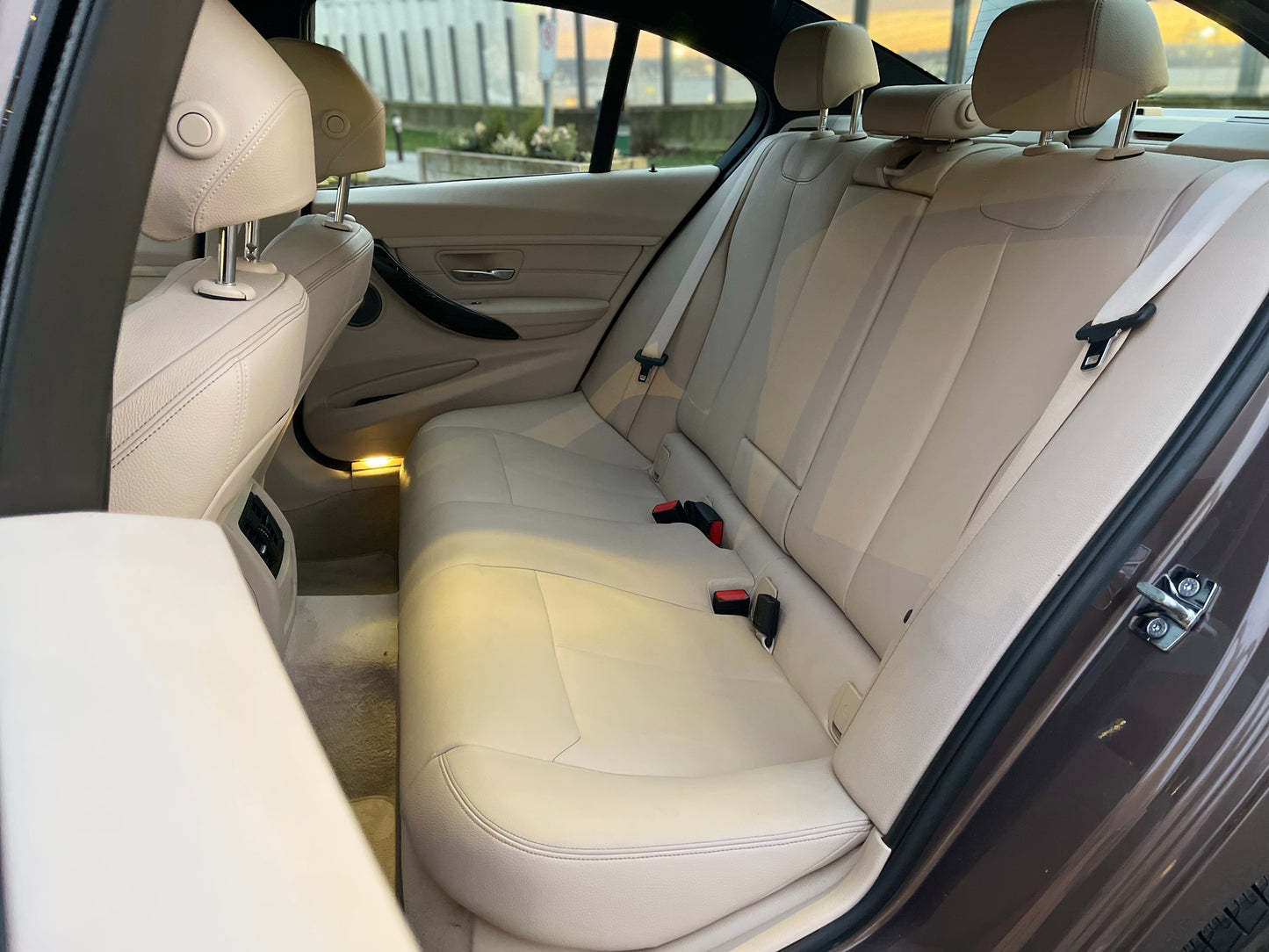 2012 BMW 335i Modern Edition