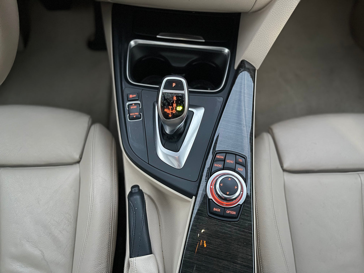 2012 BMW 335i Modern Edition