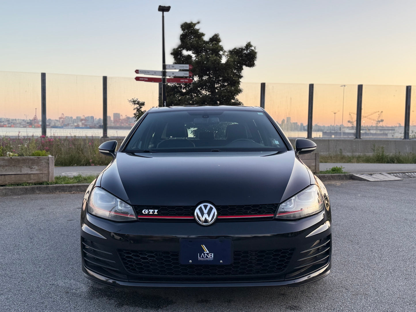 2015 Volkswagen Golf GTI Autobahn Edition