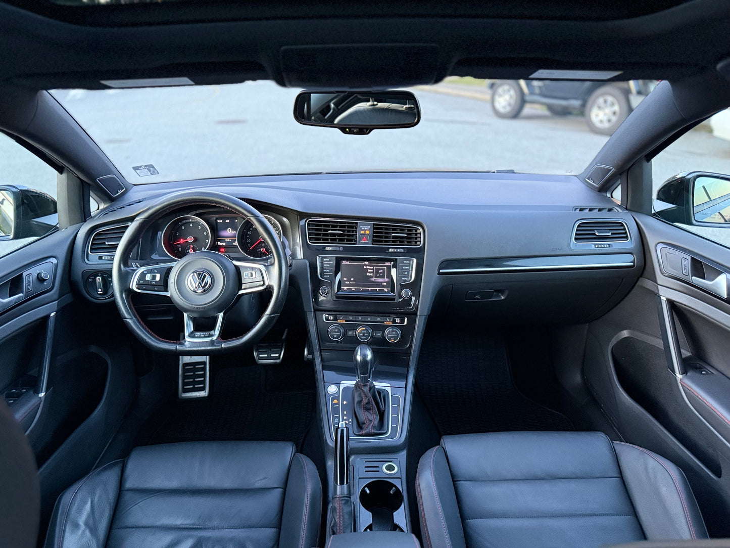 2015 Volkswagen Golf GTI Autobahn Edition