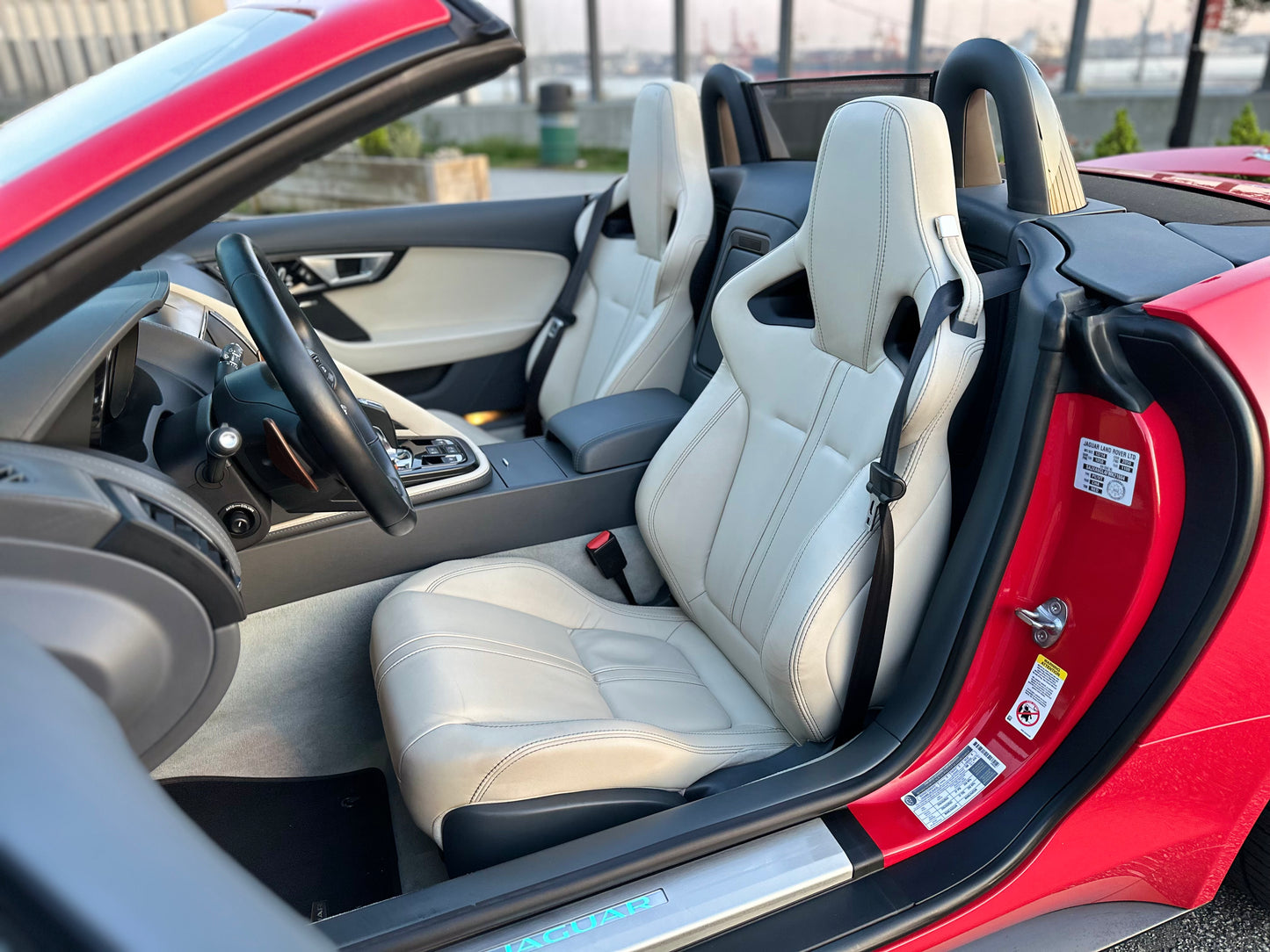 2015 JAGUAR F-TYPE V8 S