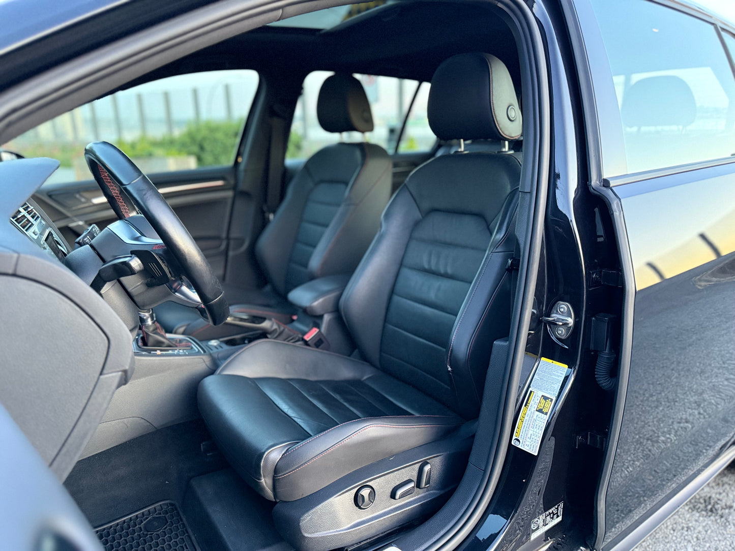 2015 Volkswagen Golf GTI Autobahn Edition