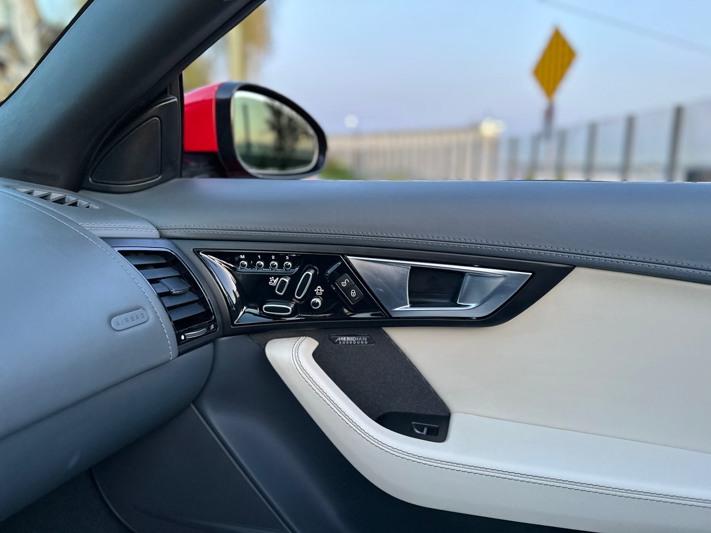 2015 JAGUAR F-TYPE V8 S