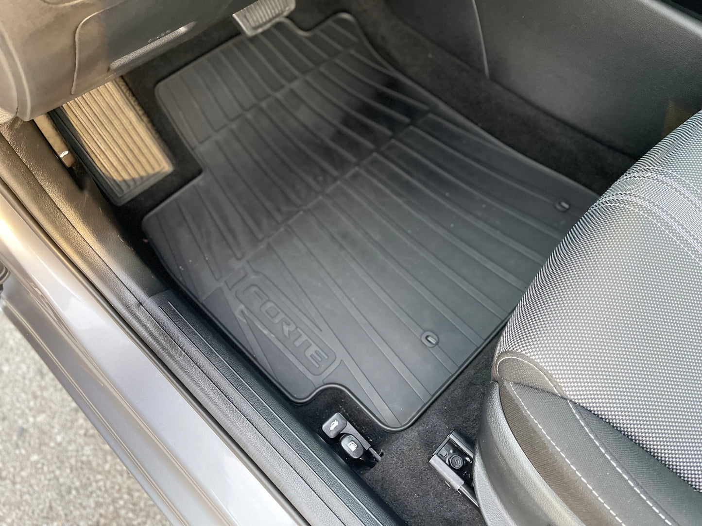 2024 Kia Forte EX Premium