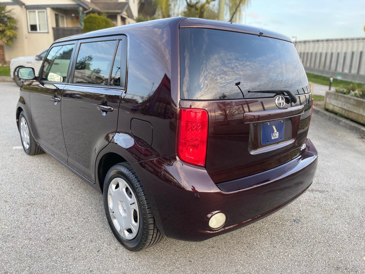 2009 TOYOTA SCION XB