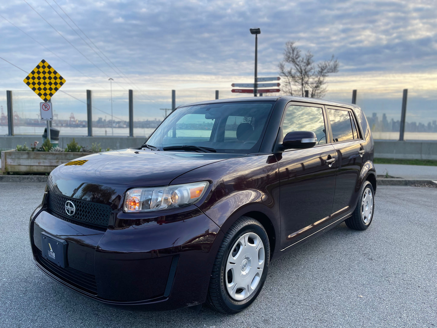 2009 TOYOTA SCION XB