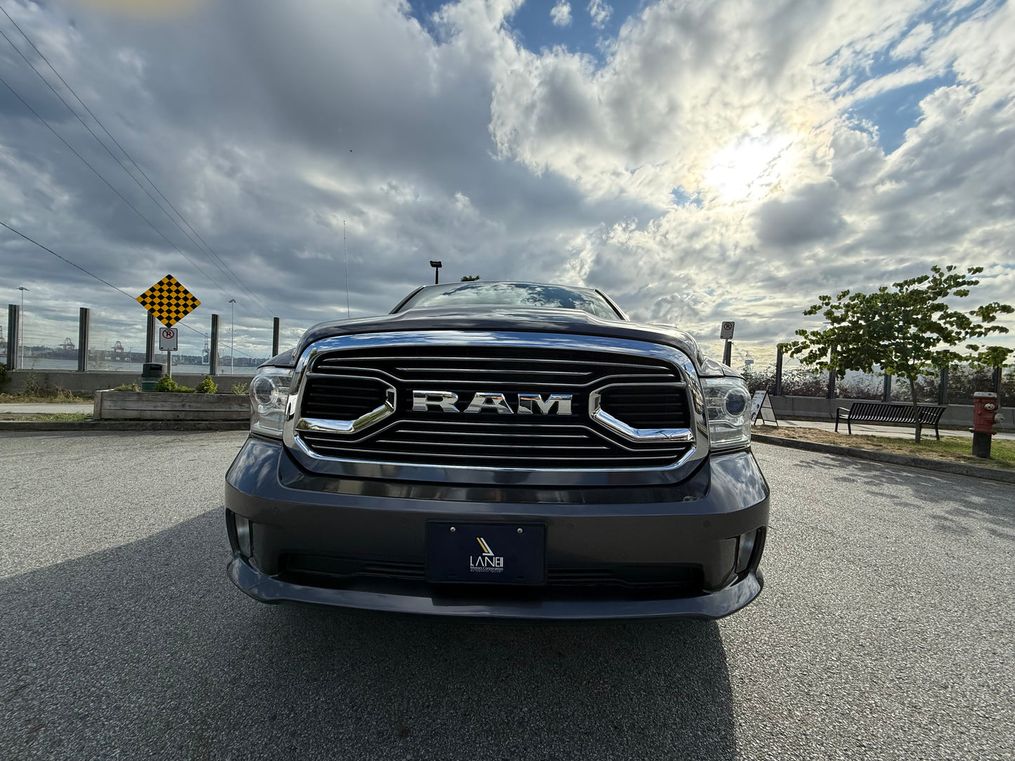 2016 RAM 1500 Limited 4WD Crew Cab 140.5"