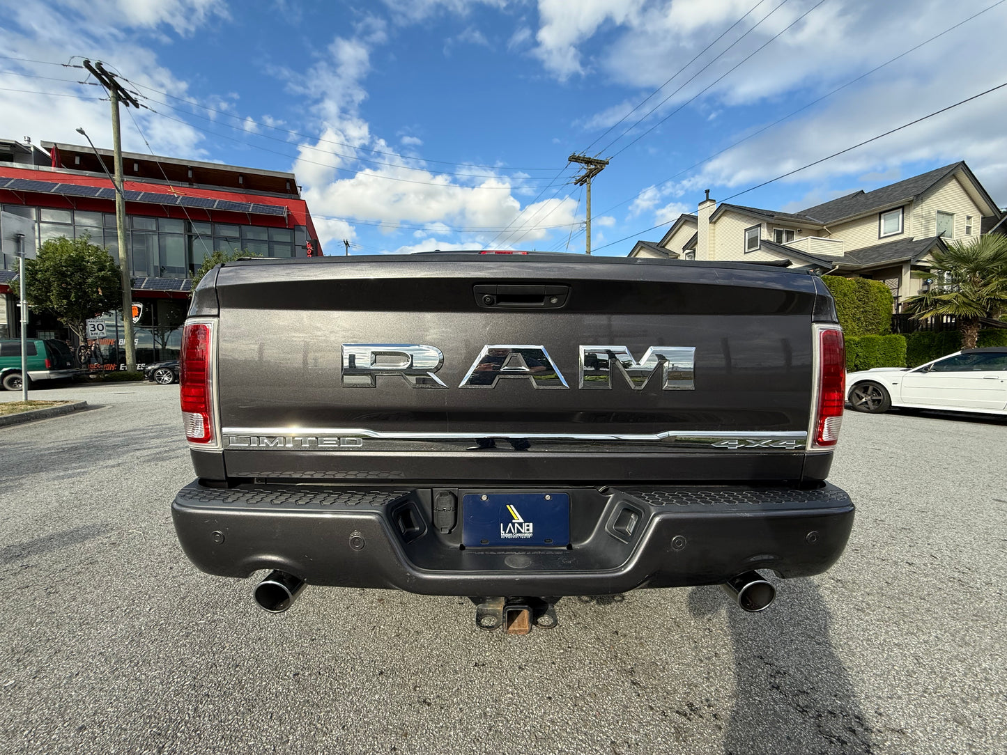 2016 RAM 1500 Limited 4WD Crew Cab 140.5"