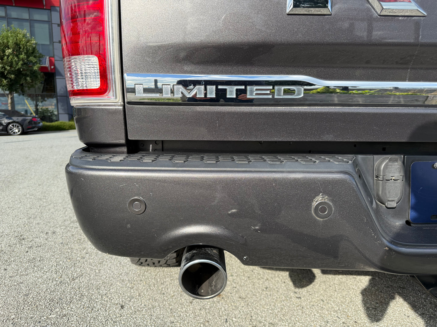 2016 RAM 1500 Limited 4WD Crew Cab 140.5"