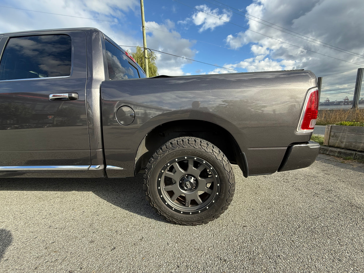 2016 RAM 1500 Limited 4WD Crew Cab 140.5"