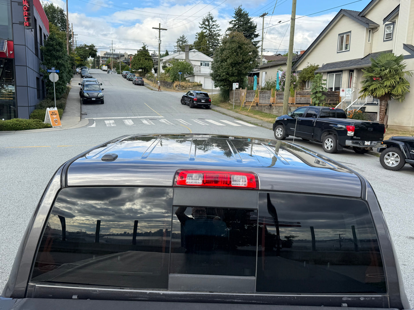 2016 RAM 1500 Limited 4WD Crew Cab 140.5"