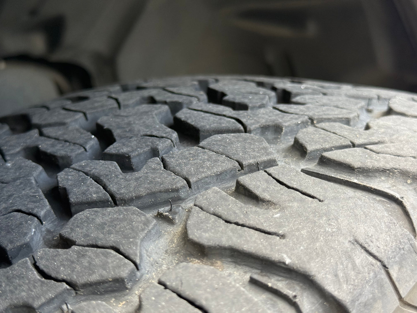 2016 RAM 1500 Limited 4WD Crew Cab 140.5"