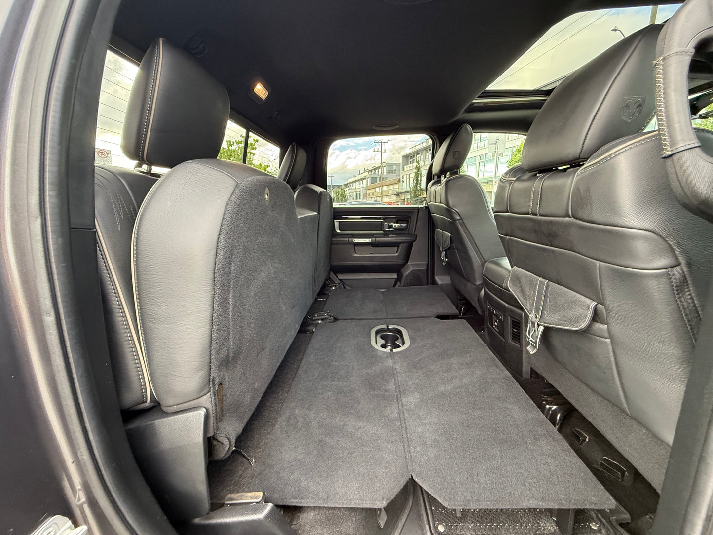 2016 RAM 1500 Limited 4WD Crew Cab 140.5"