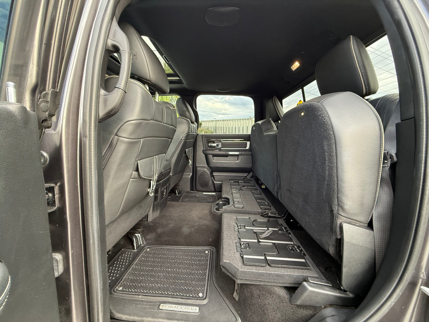 2016 RAM 1500 Limited 4WD Crew Cab 140.5"