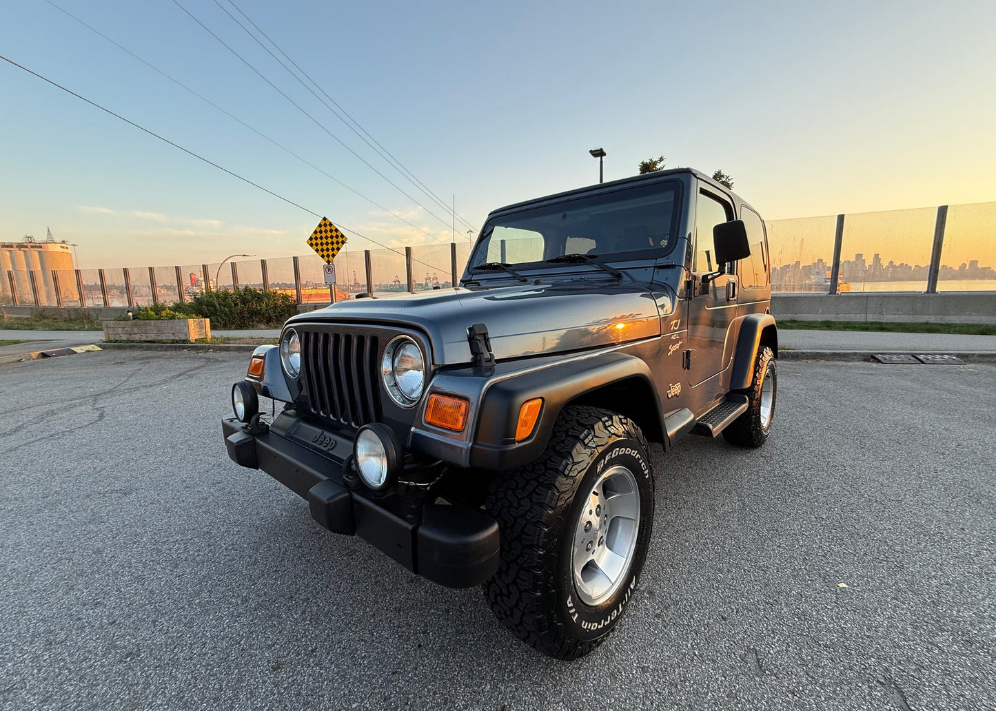 Jeep Wrangler TJ Sport – Manual, 4WD
