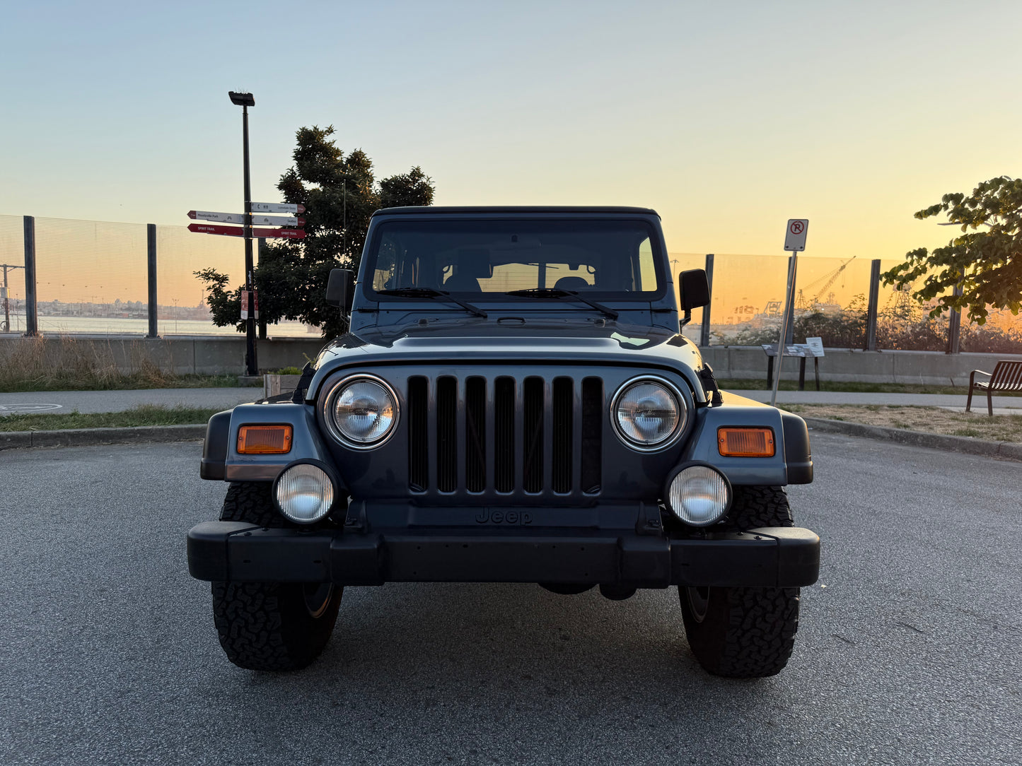 Jeep Wrangler TJ Sport – Manual, 4WD