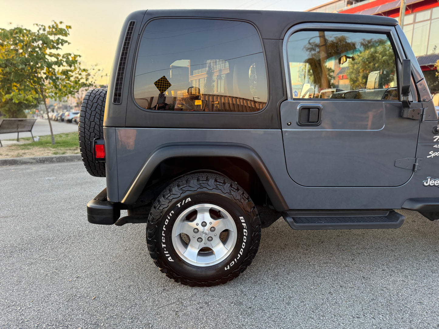 Jeep Wrangler TJ Sport – Manual, 4WD