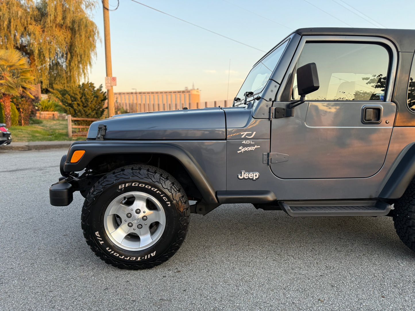 Jeep Wrangler TJ Sport – Manual, 4WD