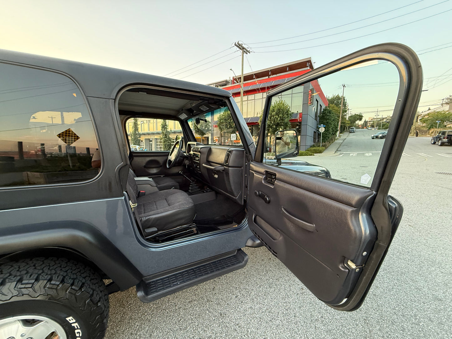 Jeep Wrangler TJ Sport – Manual, 4WD