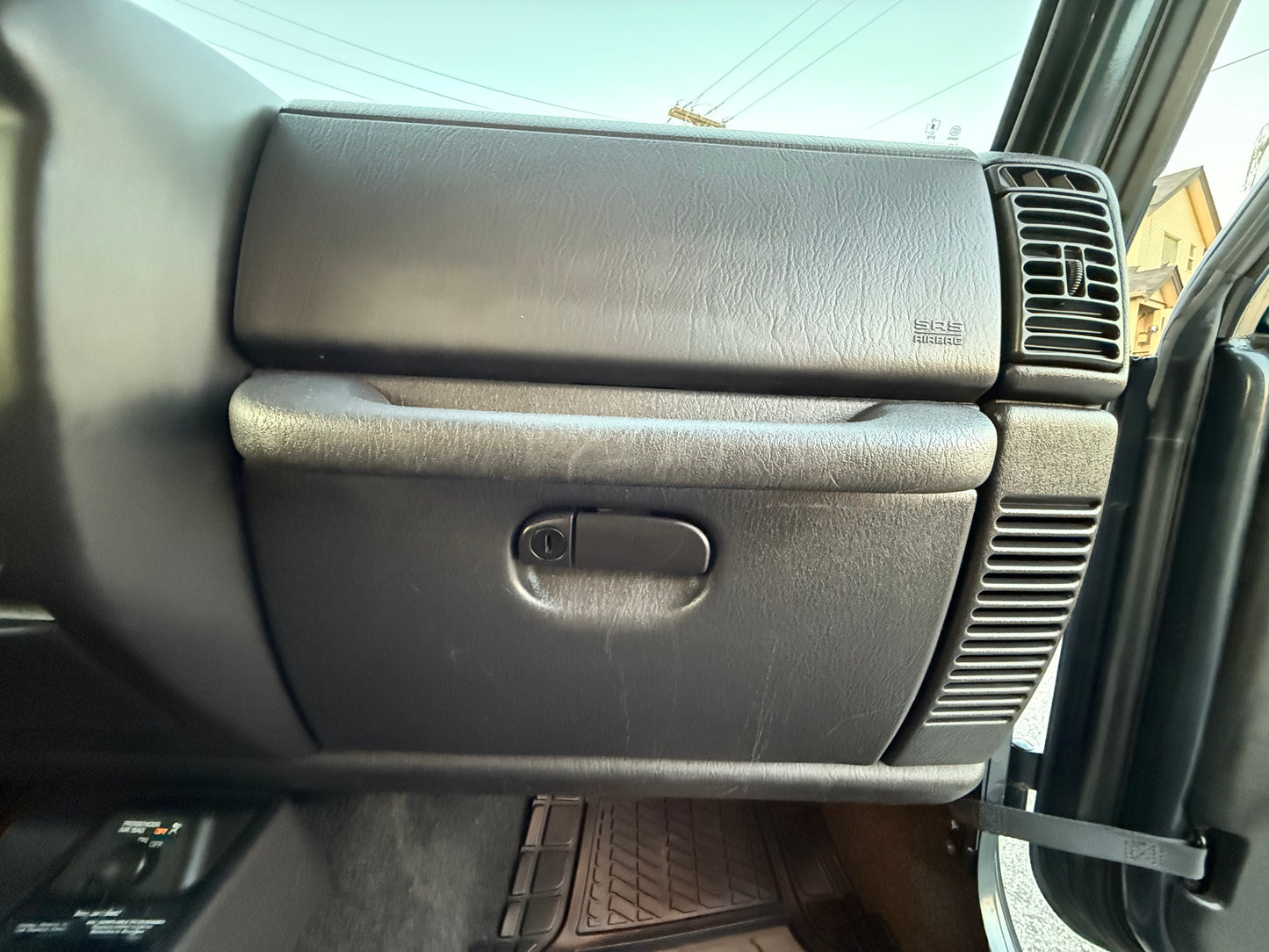 Jeep Wrangler TJ Sport – Manual, 4WD