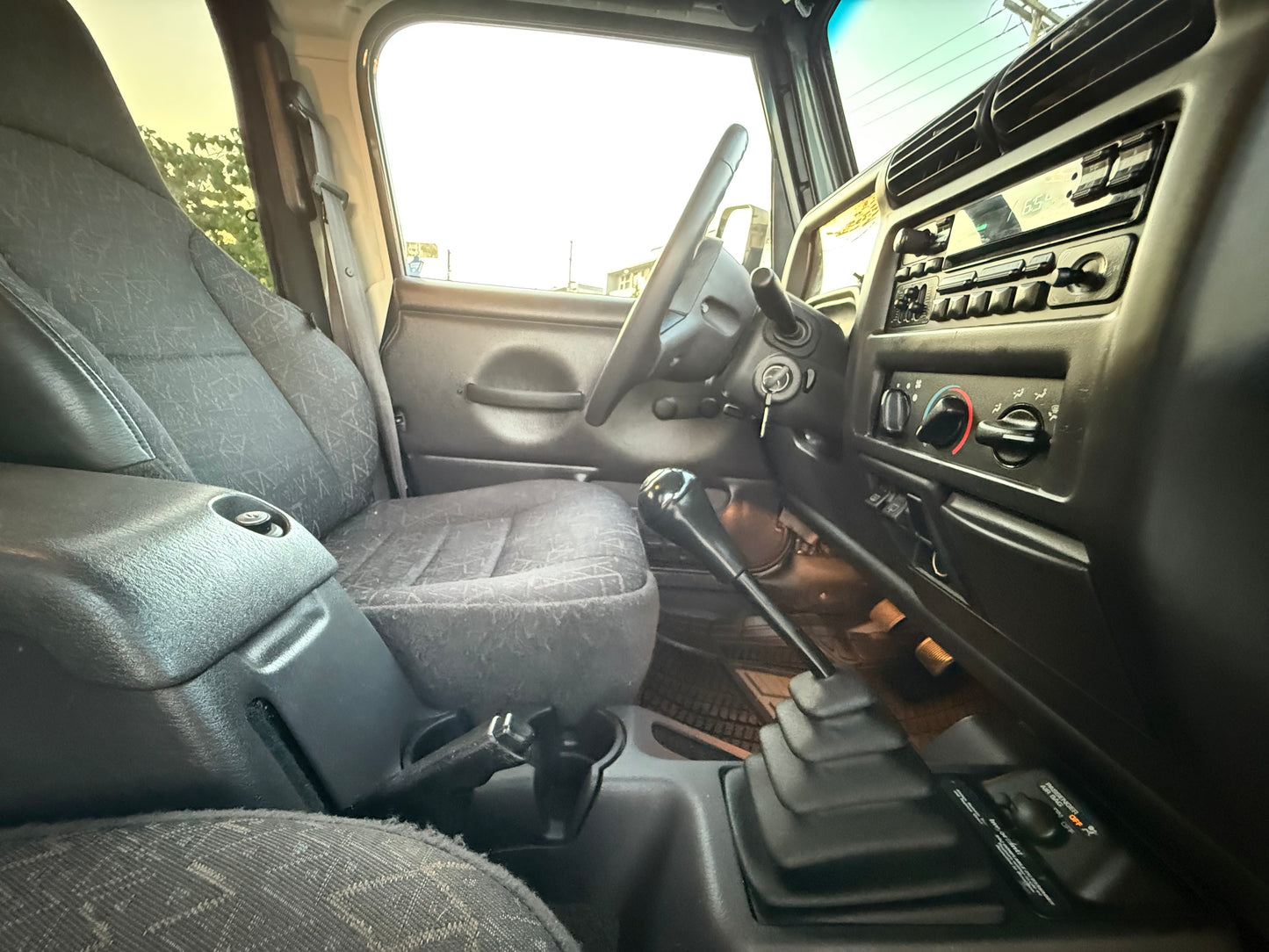 Jeep Wrangler TJ Sport – Manual, 4WD