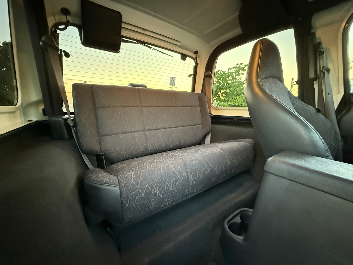 Jeep Wrangler TJ Sport – Manual, 4WD