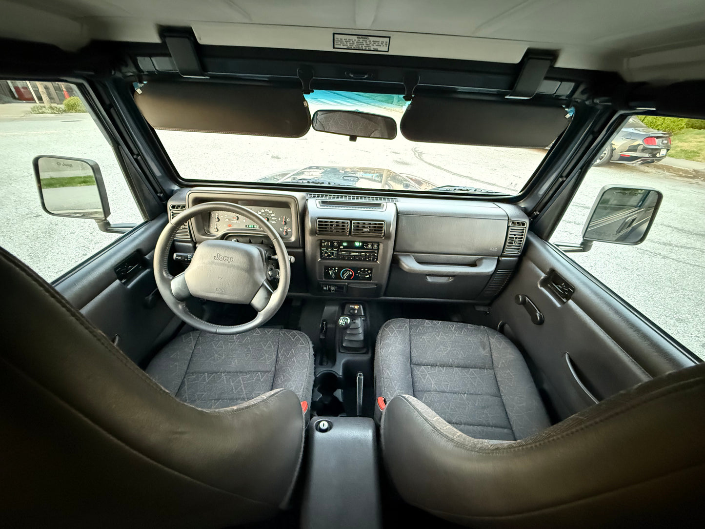 Jeep Wrangler TJ Sport – Manual, 4WD