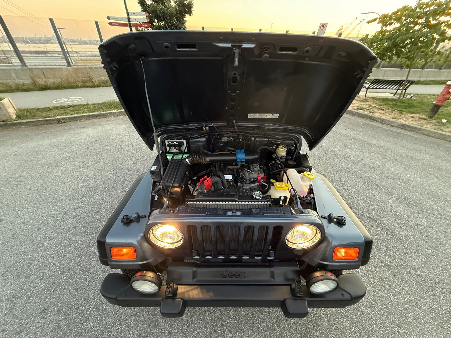 Jeep Wrangler TJ Sport – Manual, 4WD