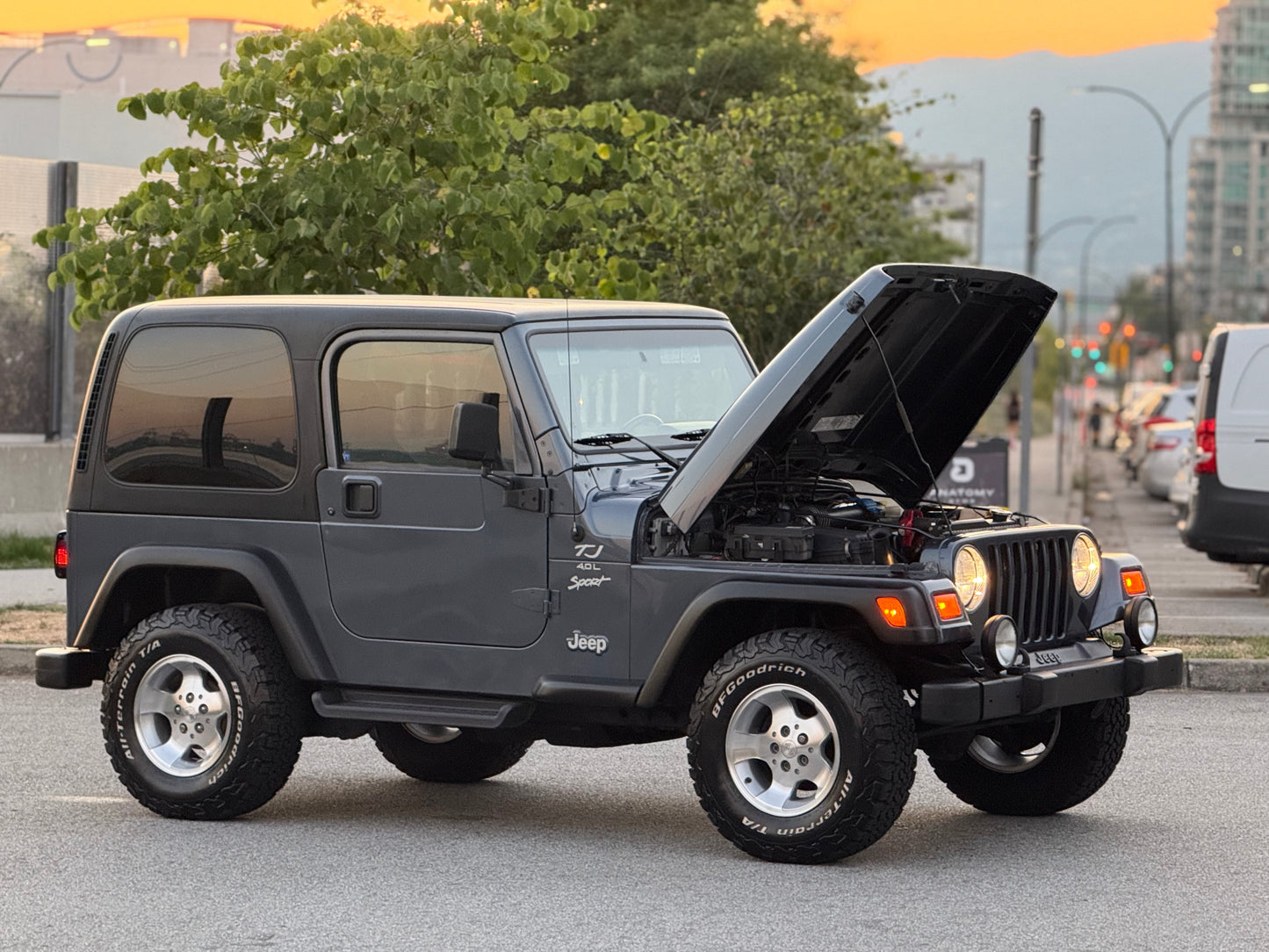 Jeep Wrangler TJ Sport – Manual, 4WD