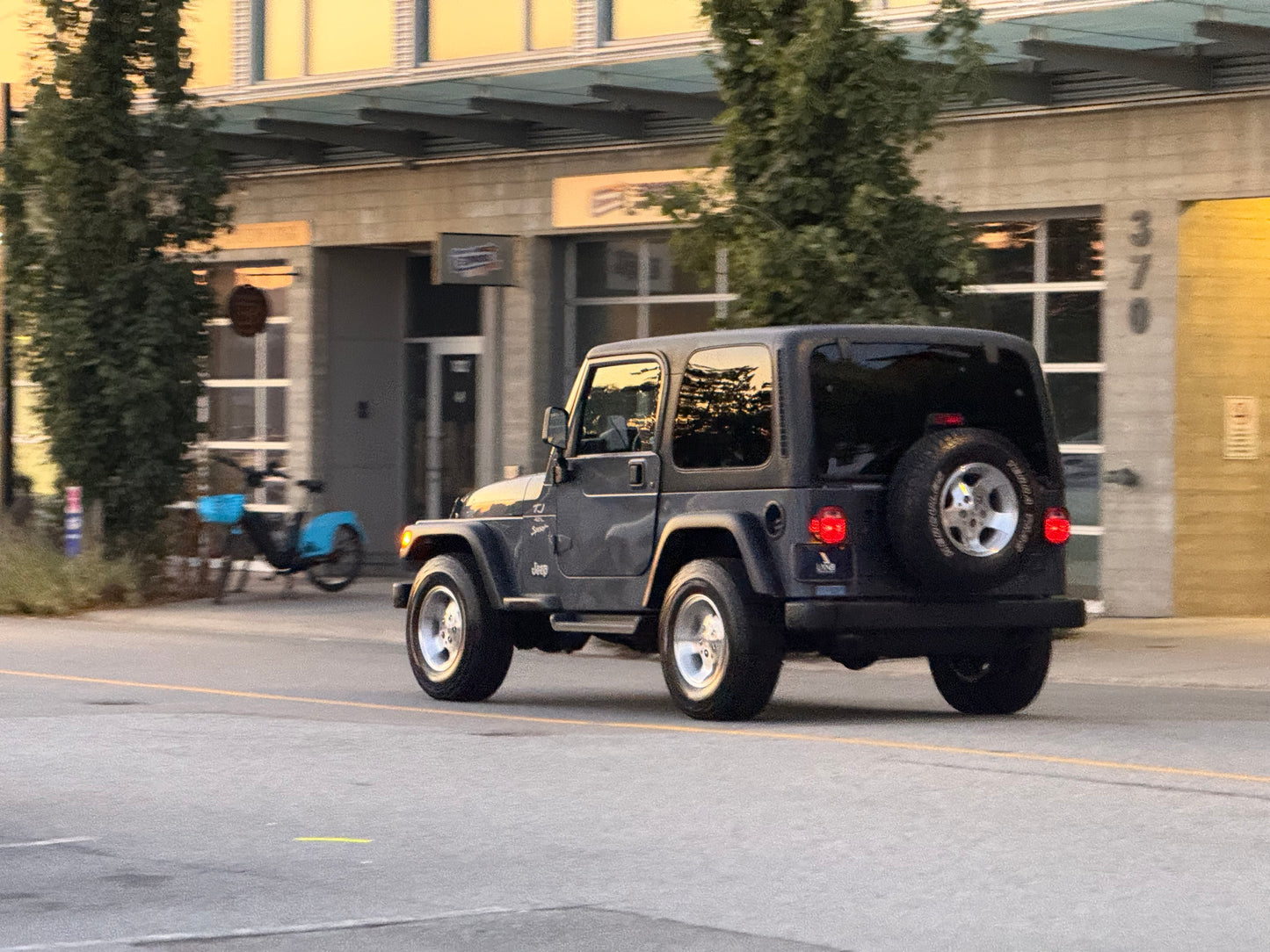 Jeep Wrangler TJ Sport – Manual, 4WD