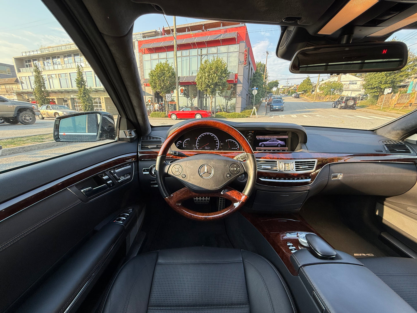 2012 Mercedes-Benz S63 AMG – Performance Package – Long Wheelbase