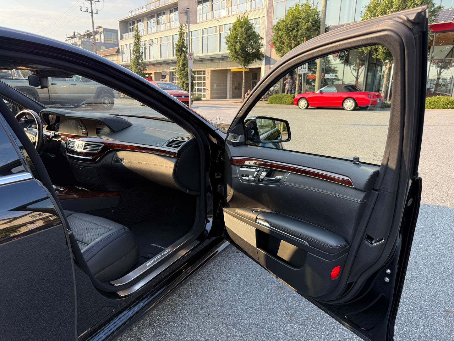 2012 Mercedes-Benz S63 AMG – Performance Package – Long Wheelbase