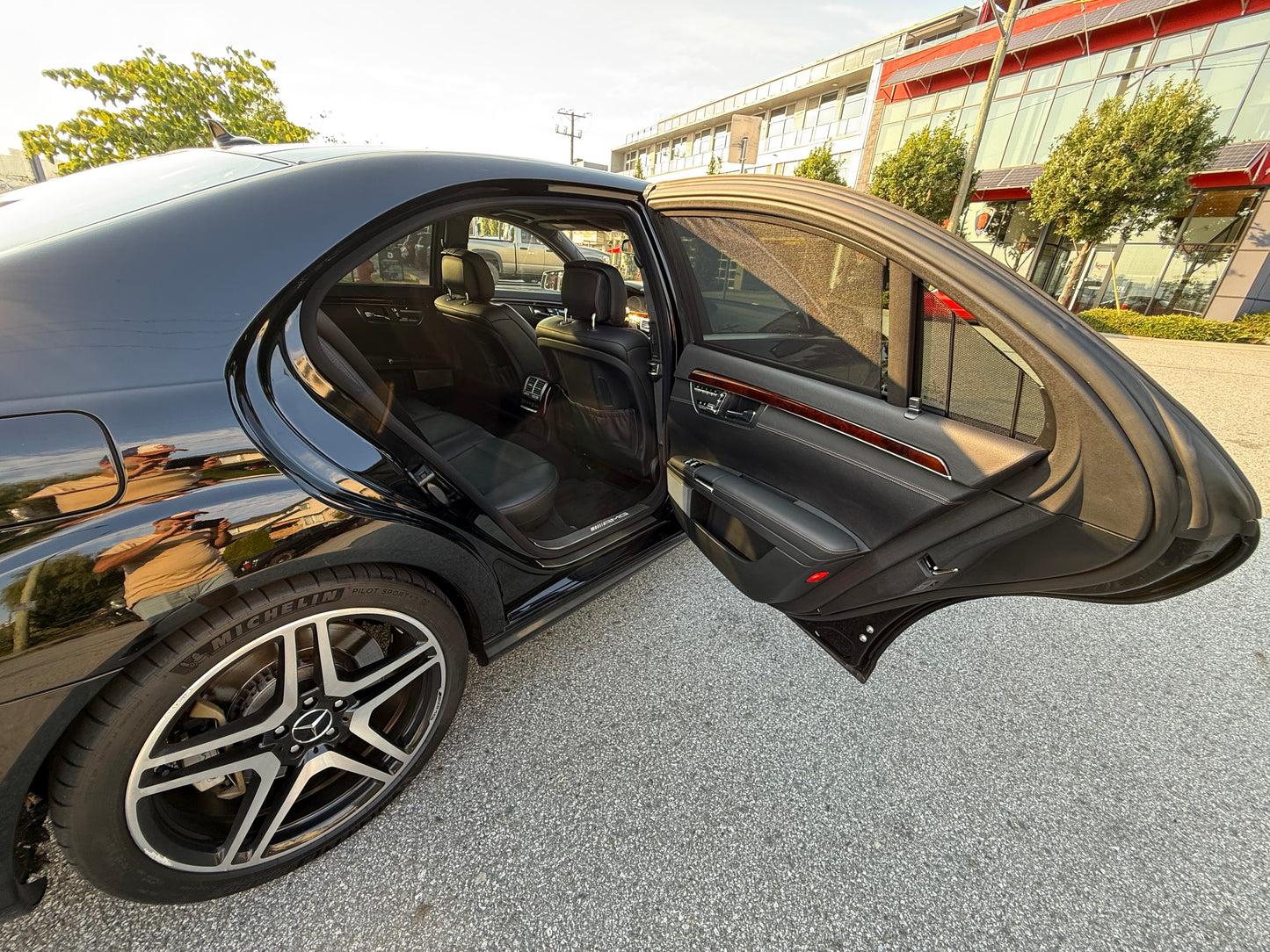 2012 Mercedes-Benz S63 AMG – Performance Package – Long Wheelbase