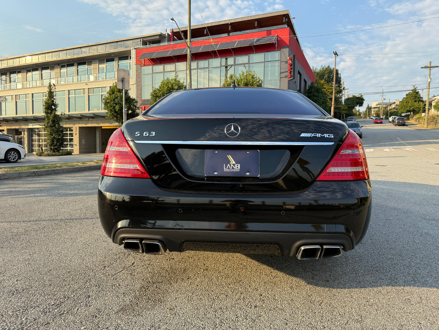 2012 Mercedes-Benz S63 AMG – Performance Package – Long Wheelbase