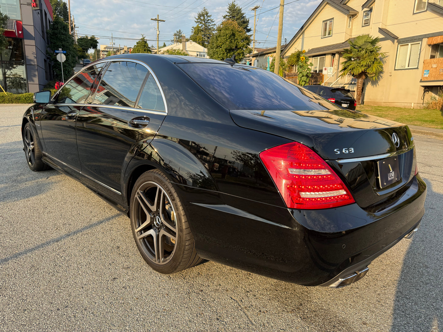 2012 Mercedes-Benz S63 AMG – Performance Package – Long Wheelbase