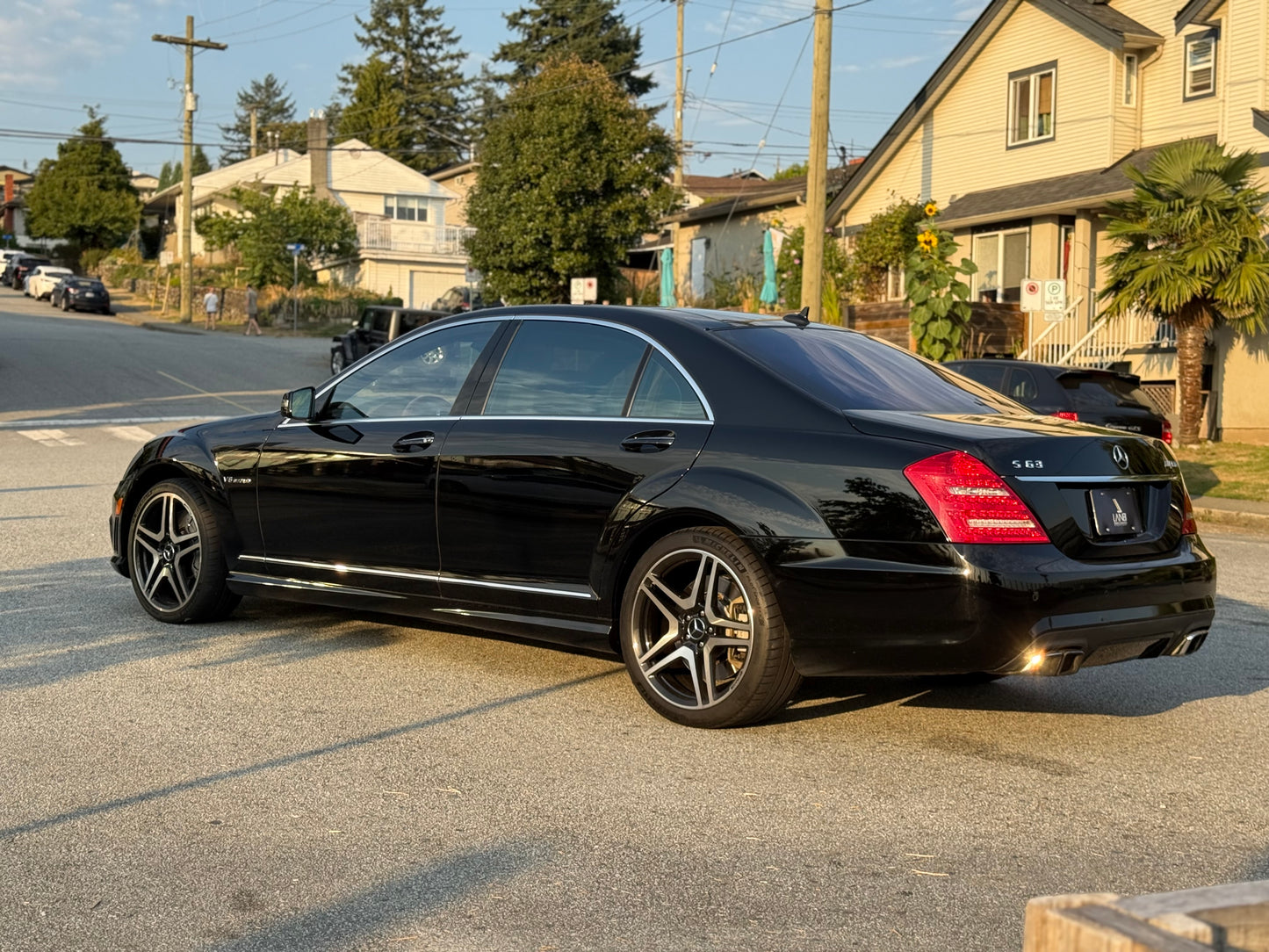 2012 Mercedes-Benz S63 AMG – Performance Package – Long Wheelbase