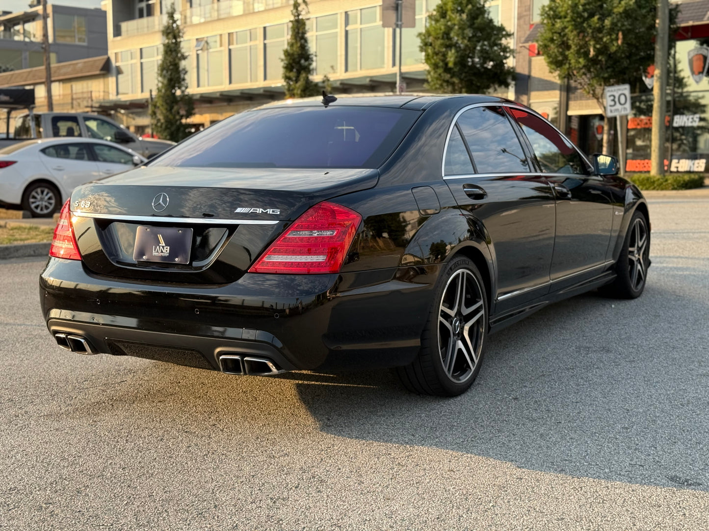 2012 Mercedes-Benz S63 AMG – Performance Package – Long Wheelbase